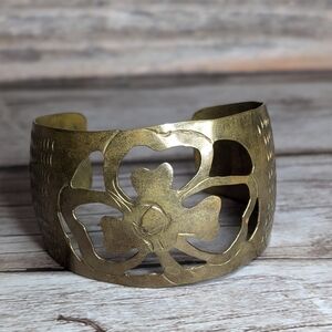 Metal Shamrock Wide Cuff Bracelet